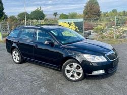 Schwarz Gebraucht 2011 Skoda Octavia Elegance Kombi | 5.499 € (Guter Preis)
