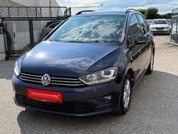Blau Gebraucht 2016 VW Golf Sportsvan Highline Van / Kleinbus | 9.499 € (Guter Preis)