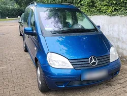 Blau Gebraucht 2002 Mercedes Vaneo Van / Kleinbus | 4.950 € (Teuer)