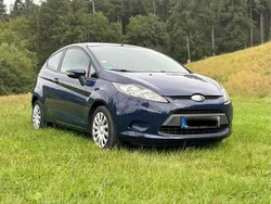 Blau Gebraucht 2010 Ford Fiesta Kleinwagen | 3.200 € (Fairer Preis)