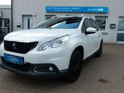 Weiß Gebraucht 2016 Peugeot 2008 Active SUV | 7.290 € (Guter Preis)