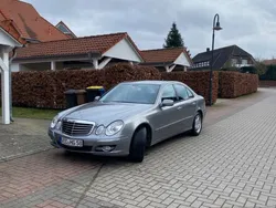 Silber Gebraucht 2008 Mercedes E220 Avantgarde Limousine | 5.450 € (Fairer Preis)