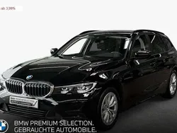 Schwarz uni Gebraucht 2022 BMW 320 Advantage Kombi | 28.880 € (Fairer Preis)