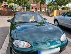 Grün Gebraucht 1999 Mazda MX5 Cabrio | 9.000 € (Etwas zu teuer)