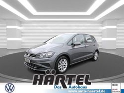 Indiumgrau (grey), metallic Gebraucht 2018 VW Golf VII Comfortline Limousine | 15.300 € (Fairer Preis)