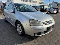 Silber Gebraucht 2004 VW Golf V Sportline Limousine | 1.990 € (Superpreis)