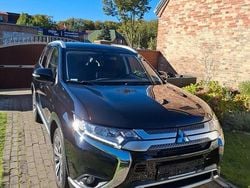 Schwarz Gebraucht 2020 Mitsubishi Outlander Spirit SUV | 22.500 € (Fairer Preis)
