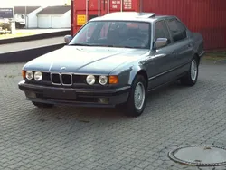 Grau Gebraucht 1990 BMW 730 Limousine | 15.000 €