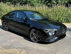 Schwarz Gebraucht 2023 Mercedes CLA200 AMG Coupé | 35.500 € (Fairer Preis)