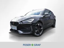 Midnight schwarz metallic Gebraucht 2024 Cupra Leon Kombi | 28.480 € (Superpreis)