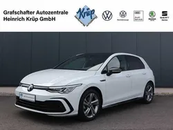 Weiß Gebraucht 2022 VW Golf VIII R-line Limousine | 24.890 € (Fairer Preis)
