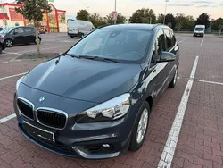 Grau Gebraucht 2015 BMW 218 Gran Tourer Advantage Van / Kleinbus | 10.900 € (Etwas zu teuer)