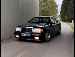 Schwarz Gebraucht 1989 Mercedes E300 Coupé | 8.500 €