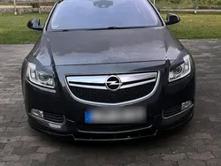 Grau Gebraucht 2009 Opel Insignia Limousine | 7.000 €