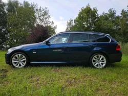 Blau Gebraucht 2012 BMW 320 Comfort Edition Kombi | 7.900 € (Etwas zu teuer)