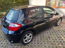 Blau Gebraucht 2011 Toyota Auris Kleinwagen | 7.999 € (Fairer Preis)