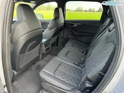Daytonagrau metallic Gebraucht 2023 Audi SQ7 Competition SUV | 112.890 € (Fairer Preis)