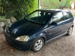 Blau Gebraucht 2002 Opel Corsa Elegance Kleinwagen | 1.500 € (Fairer Preis)