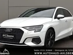 Weiß Gebraucht 2021 Audi A3 S-Line Limousine | 28.600 € (Fairer Preis)