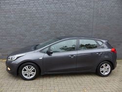 Grau Gebraucht 2013 Kia Ceed Kleinwagen | 7.500 € (Fairer Preis)
