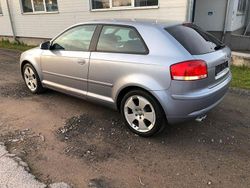 Silber Gebraucht 2006 Audi A3 S-Line Limousine | 2.150 €