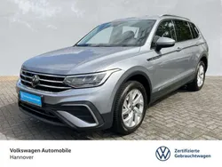Silber Gebraucht 2024 VW Tiguan Allspace Life SUV | 35.380 € (Superpreis)