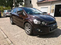 Braun Gebraucht 2013 Chevrolet Aveo Limousine | 3.999 €
