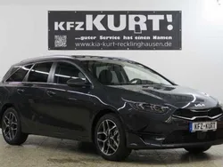 Grau Gebraucht 2025 Kia Ceed Sportswagon 4 Kombi | 27.950 € (Guter Preis)