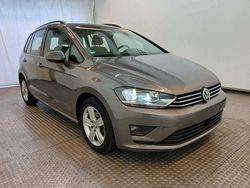 Grau Gebraucht 2014 VW Golf Sportsvan Comfortline Van / Kleinbus | 13.450 € (Fairer Preis)