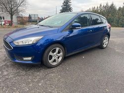 Blau Gebraucht 2015 Ford Focus Business Edition Limousine | 3.700 € (Superpreis)