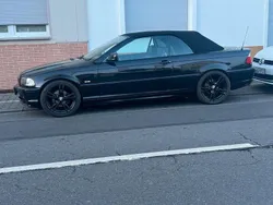 Schwarz Gebraucht 2001 BMW 318 Cabriolet Cabrio | 7.500 €