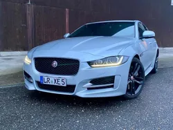 Silber Gebraucht 2018 Jaguar XE R-Sport Limousine | 20.300 € (Fairer Preis)