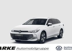 Weiß (pure white) Gebraucht 2024 VW Passat Business Kombi | 36.330 € (Fairer Preis)