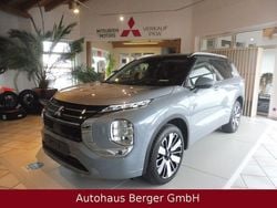 Grau Neu 2025 Mitsubishi Outlander P-HEV Top SUV | 52.980 € (Fairer Preis)
