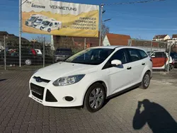 Weiß Gebraucht 2014 Ford Focus Ambiente Kombi | 2.998 € (Guter Preis)