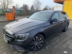 Grau Gebraucht 2021 Mercedes E300 Avantgarde Kombi | 31.750 € (Fairer Preis)