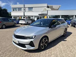 Aluminium silber Gebraucht 2024 Opel Astra Kombi | 23.488 € (Superpreis)