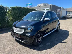 Weiß Gebraucht 2015 Smart ForFour Basis Limousine | 8.900 € (Fairer Preis)