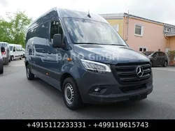 Grau Gebraucht 2022 Mercedes Sprinter Van | 28.700 €