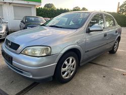 Silber Gebraucht 2001 Opel Astra Selection Limousine | 999 € (Fairer Preis)