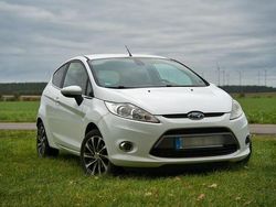 Weiß Gebraucht 2009 Ford Fiesta Trend Kleinwagen | 1.750 € (Superpreis)