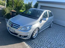 Silber Gebraucht 2008 Mercedes B170 Van / Kleinbus | 3.300 € (Superpreis)