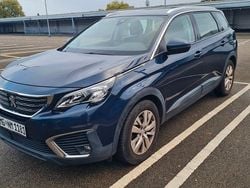 Blau Gebraucht 2019 Peugeot 5008 Allure Van / Kleinbus | 16.500 € (Etwas zu teuer)