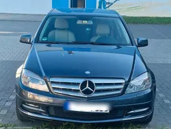 Grau Gebraucht 2010 Mercedes C350 Limousine | 5.900 €