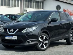 Schwarz Gebraucht 2017 Nissan Qashqai N-Connecta SUV | 10.950 € (Guter Preis)