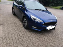 Blau Gebraucht 2018 Ford Focus Kombi | 9.500 € (Guter Preis)