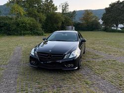 Schwarz Gebraucht 2009 Mercedes E500 Coupé | 18.799 € (Fairer Preis)