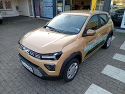 Beige Gebraucht 2024 Dacia Spring Extreme Kleinwagen | 16.580 € (Fairer Preis)