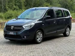 Grau Gebraucht 2020 Dacia Lodgy Comfort Van / Kleinbus | 12.490 € (Fairer Preis)