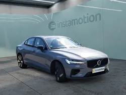 Grau Gebraucht 2024 Volvo S60 Limousine | 43.750 € (Fairer Preis)